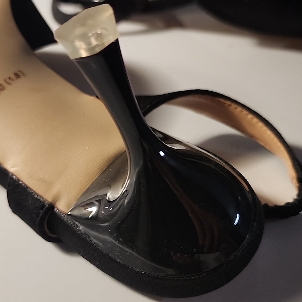 Shoea - Picture 4 of 4